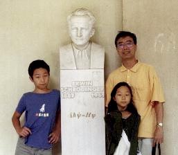 Schroedinger+tourists